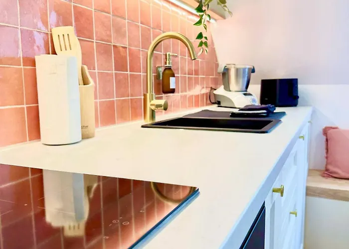 La Vue En Rose - Premium & Vue Unique *