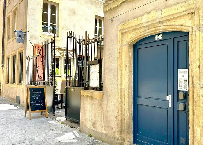 La Vue En Rose - Premium & Vue Unique *